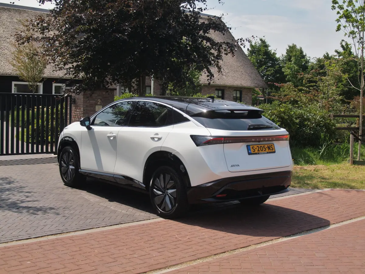 Advance 66 kWh | 360 Camera | Warmtepomp | DAB | Navi | NL-Auto |