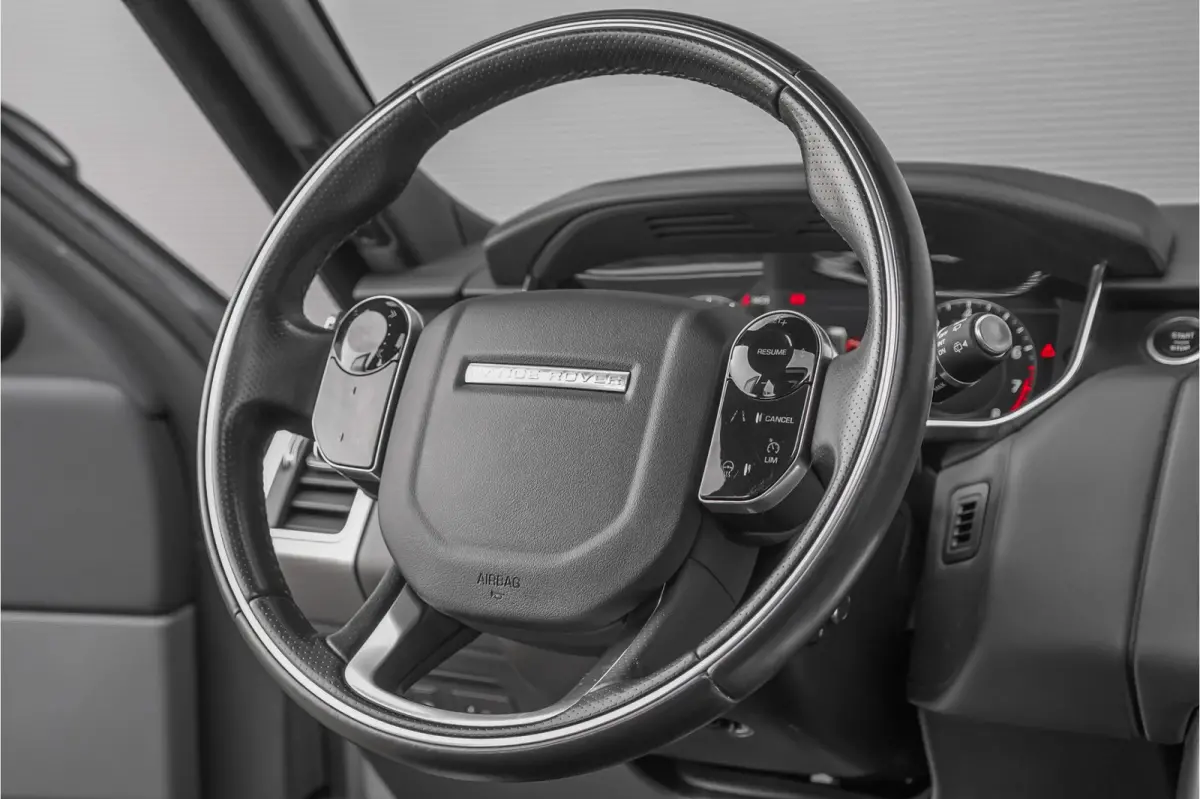 P400e HSE Dynamic Stealth SVO Pano ACC Meridian