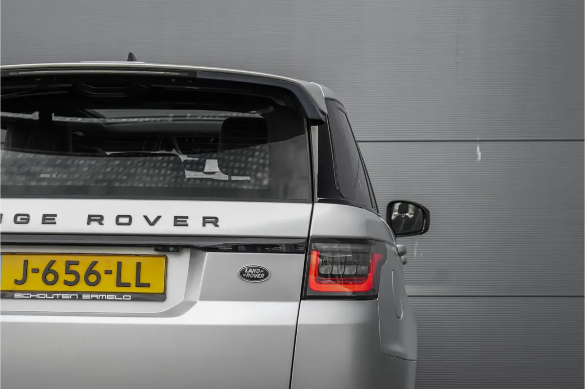 P400e HSE Dynamic Stealth SVO Pano ACC Meridian