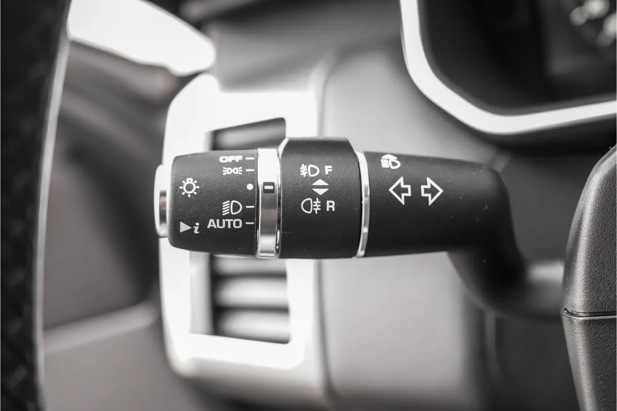 P400e HSE Dynamic Stealth SVO Pano ACC Meridian