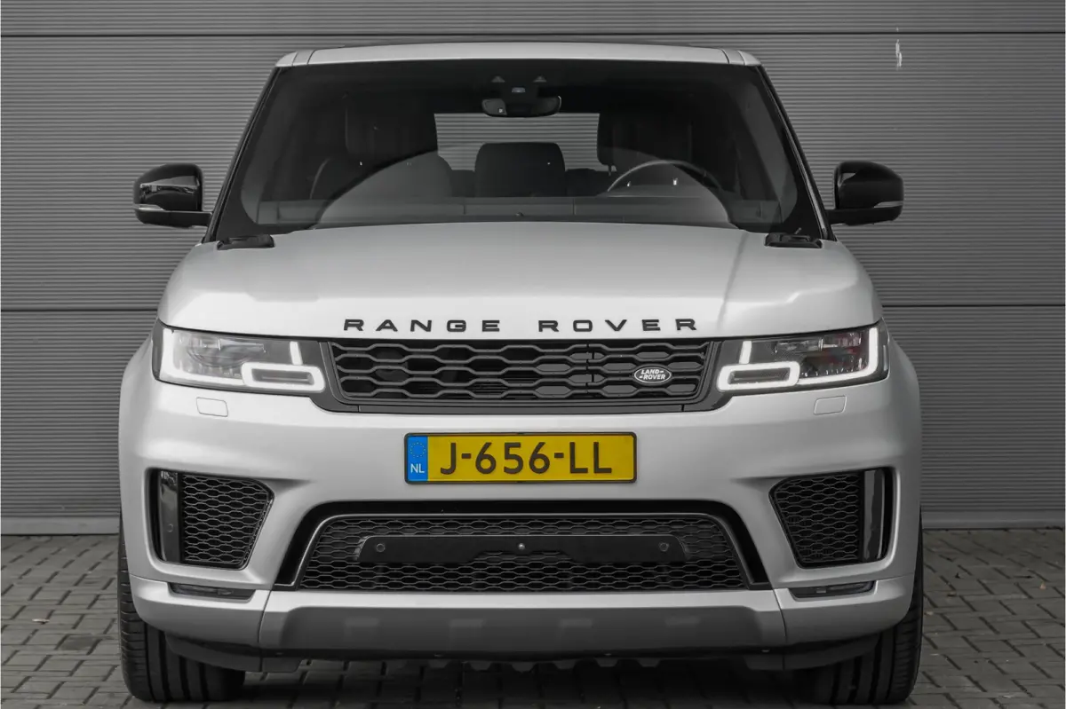 P400e HSE Dynamic Stealth SVO Pano ACC Meridian