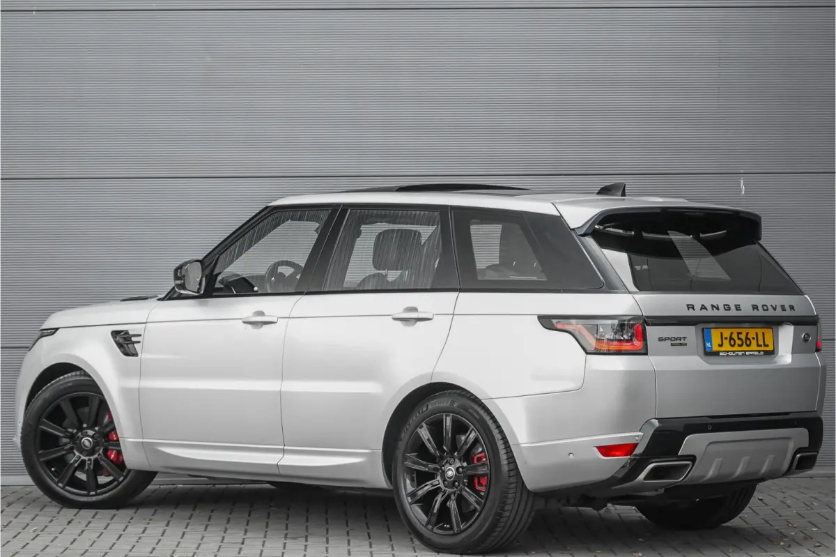 P400e HSE Dynamic Stealth SVO Pano ACC Meridian