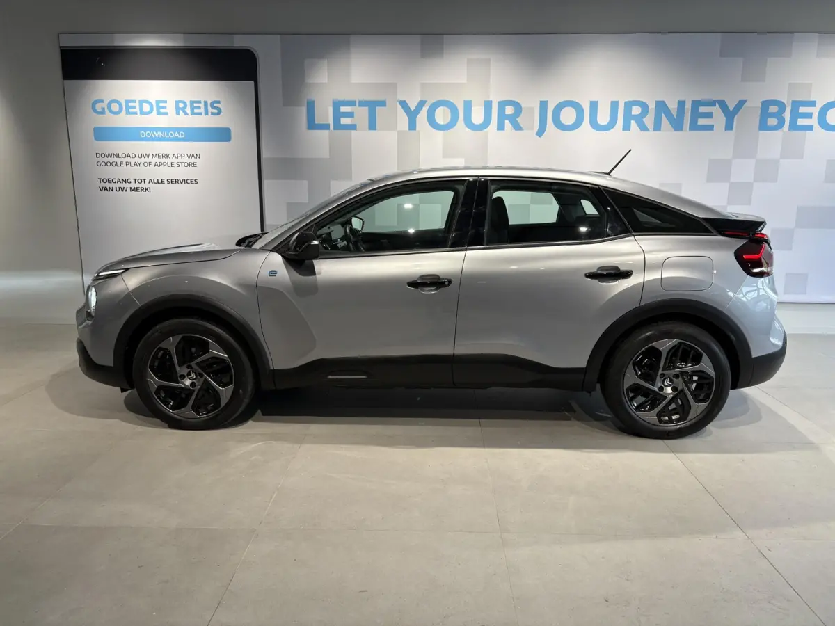 You 50 kWh | Ambiance Urban Grey Comfort Seats | Achteruitrijcamera  | Apple CarPlay / Android Auto | Climate Control |