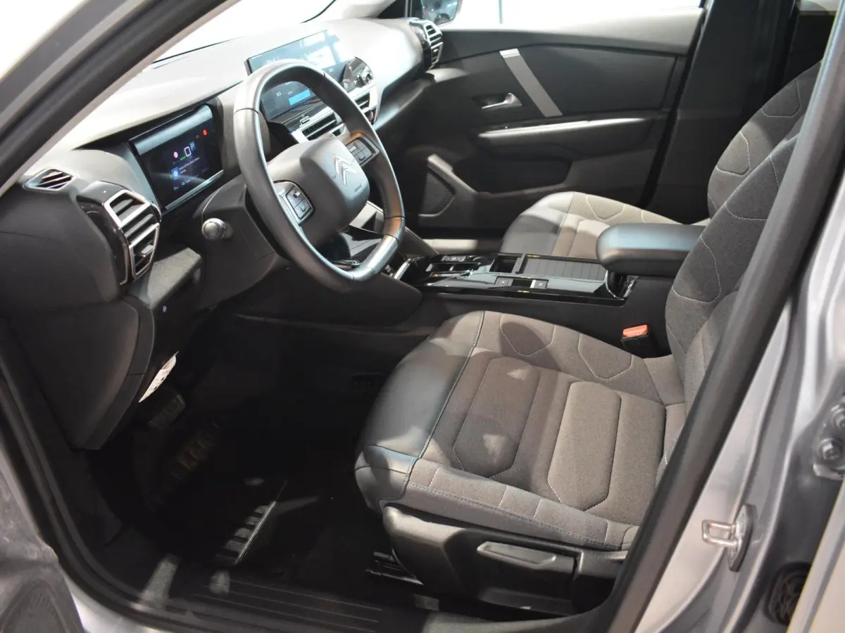 You 50 kWh | Ambiance Urban Grey Comfort Seats | Achteruitrijcamera  | Apple CarPlay / Android Auto | Climate Control |