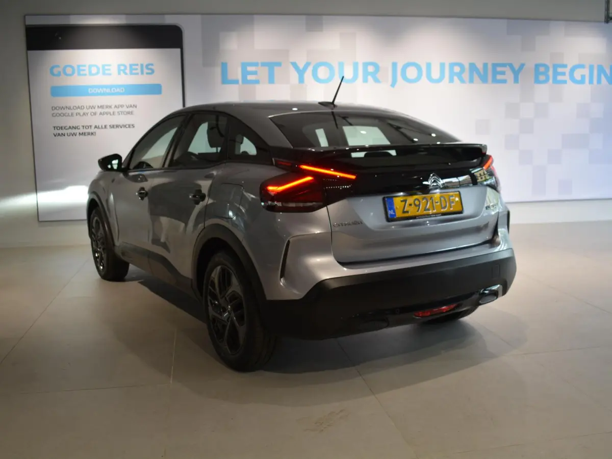 You 50 kWh | Ambiance Urban Grey Comfort Seats | Achteruitrijcamera  | Apple CarPlay / Android Auto | Climate Control |