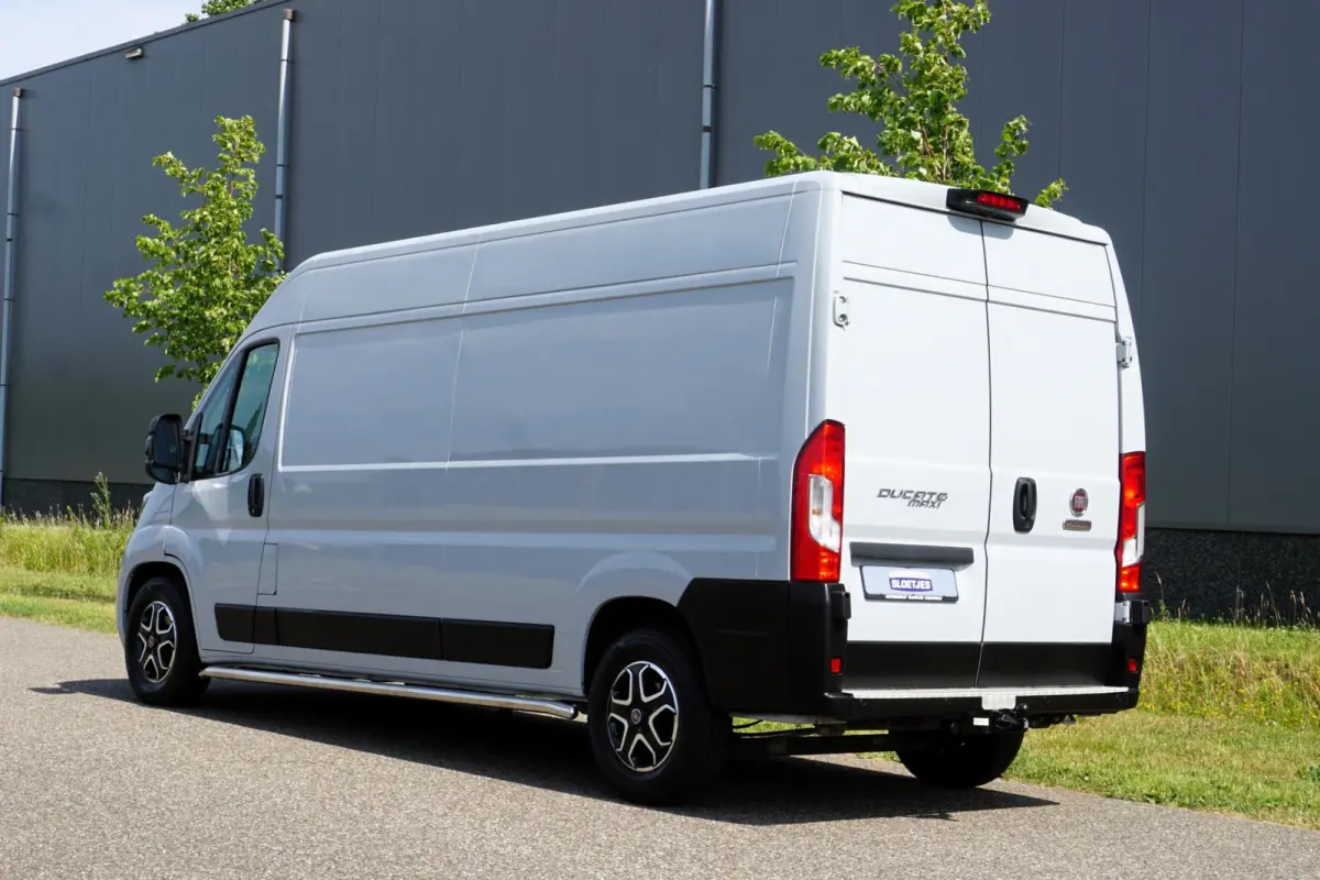 35H 2.3 MultiJet L3H2 in Topstaat |1e eigenaar |Automaat |Grijs |160 pk |3500 KG |2e airbag |Camera |Cruise |Navi |Climate control |Trekhaak |EURO6