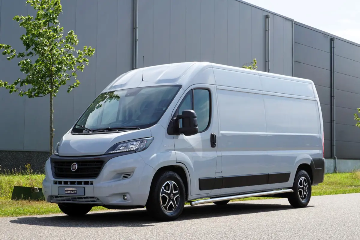 35H 2.3 MultiJet L3H2 in Topstaat |1e eigenaar |Automaat |Grijs |160 pk |3500 KG |2e airbag |Camera |Cruise |Navi |Climate control |Trekhaak |EURO6