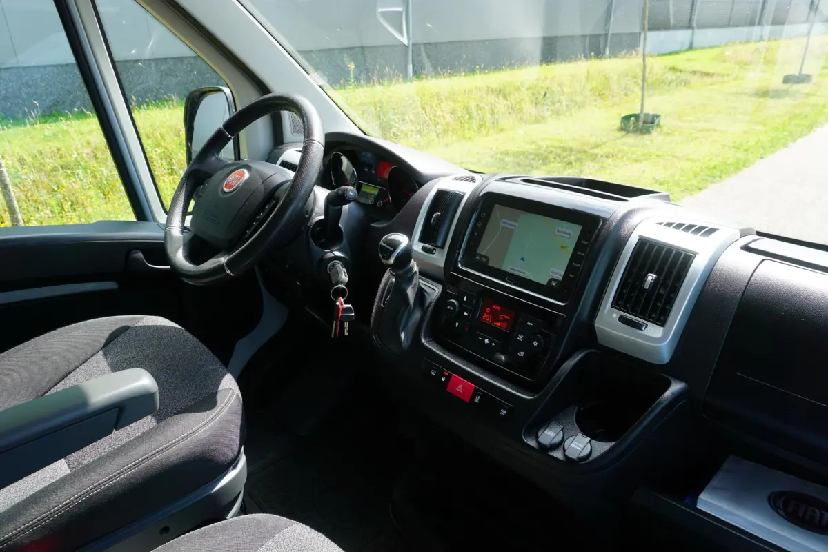 35H 2.3 MultiJet L3H2 in Topstaat |1e eigenaar |Automaat |Grijs |160 pk |3500 KG |2e airbag |Camera |Cruise |Navi |Climate control |Trekhaak |EURO6