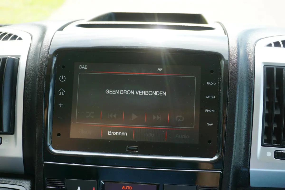 35H 2.3 MultiJet L3H2 in Topstaat |1e eigenaar |Automaat |Grijs |160 pk |3500 KG |2e airbag |Camera |Cruise |Navi |Climate control |Trekhaak |EURO6