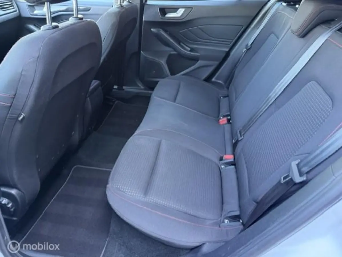 1.5 EcoBoost ST Line Business