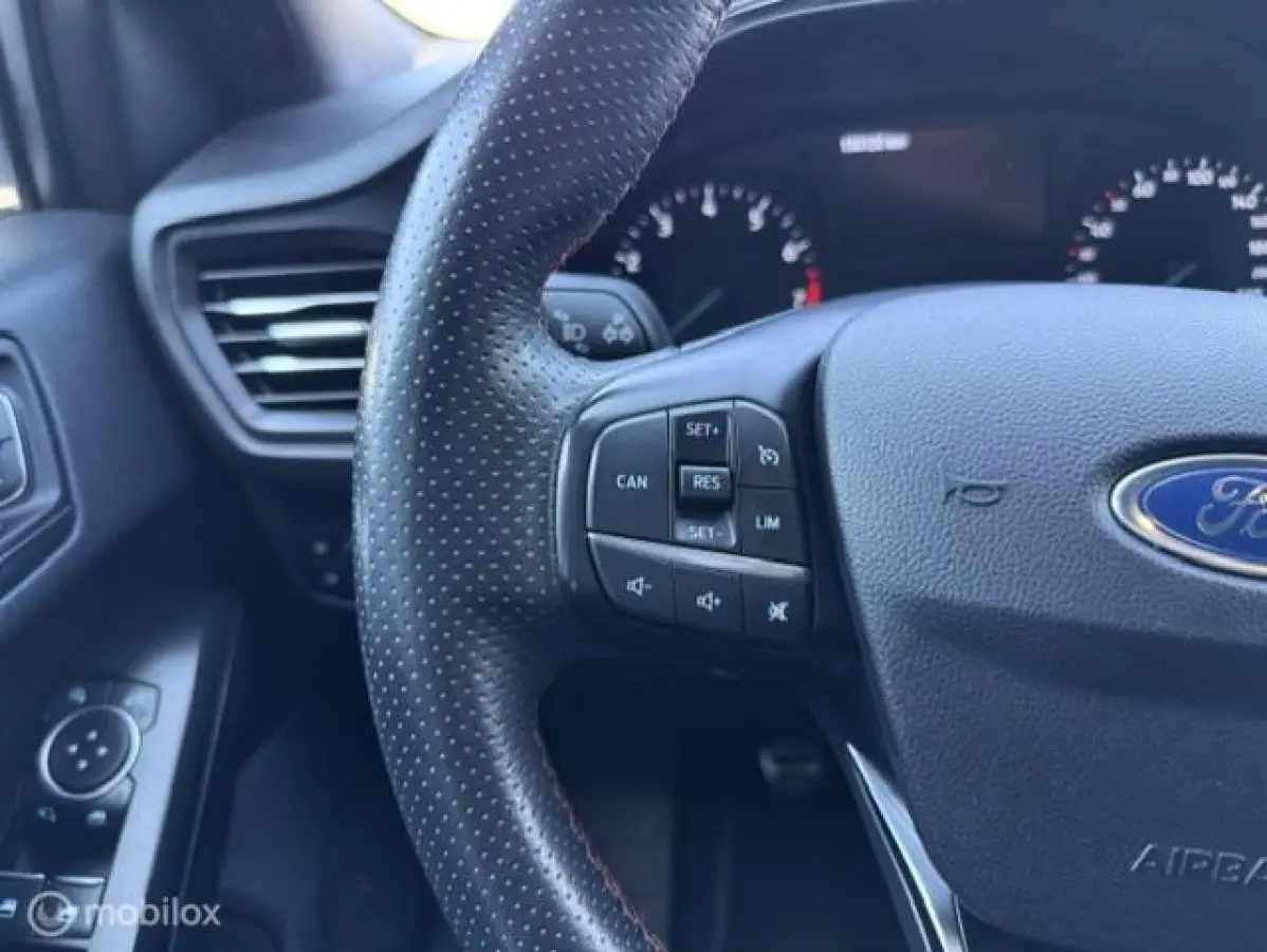 1.5 EcoBoost ST Line Business