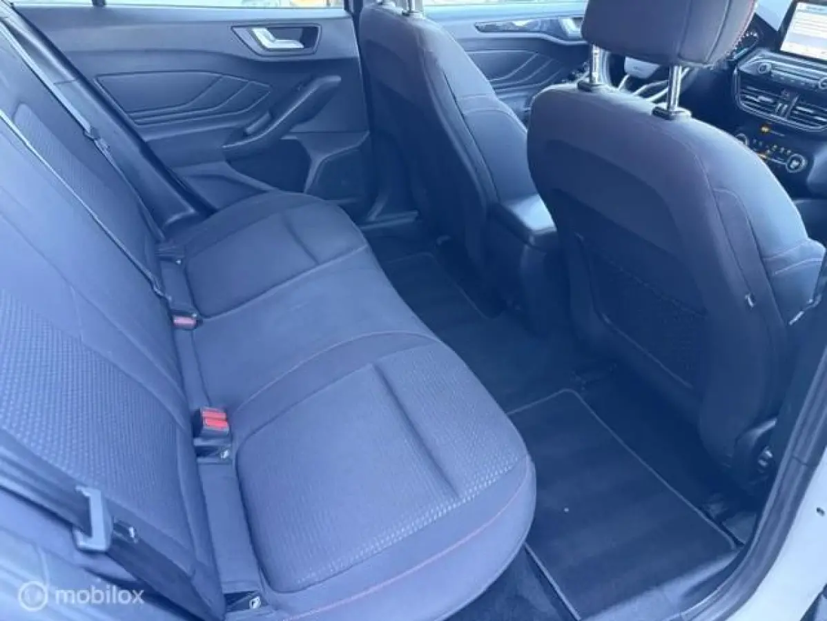 1.5 EcoBoost ST Line Business