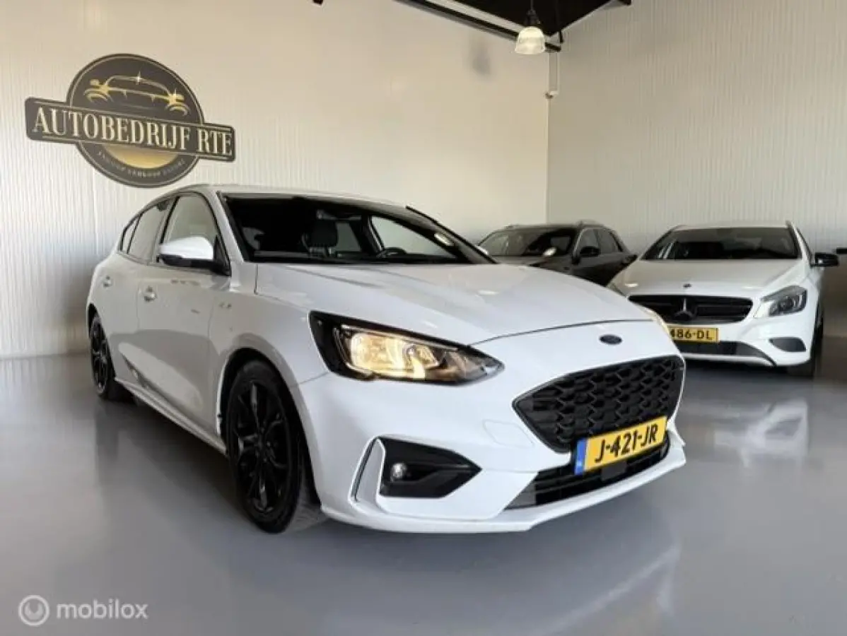 1.5 EcoBoost ST Line Business