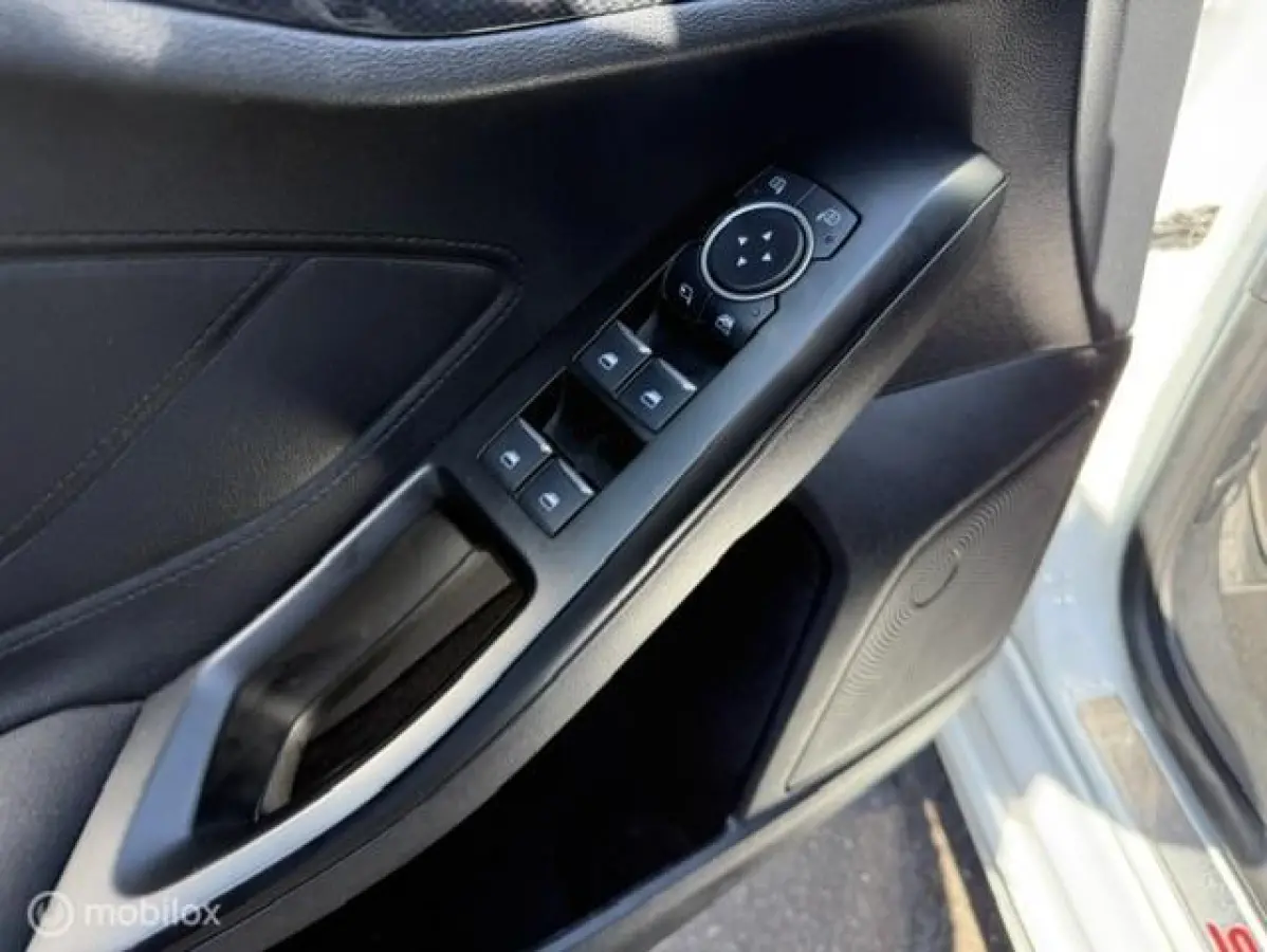 1.5 EcoBoost ST Line Business