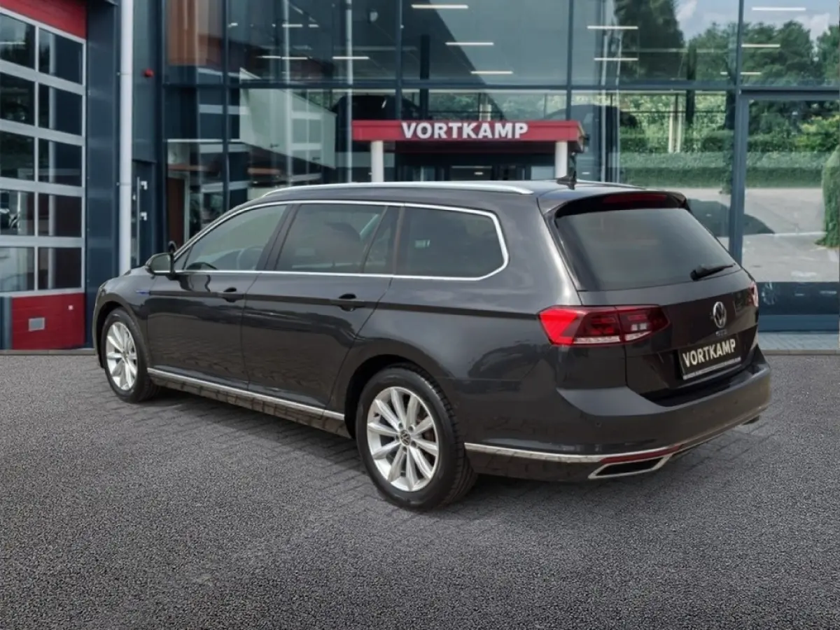 1.4 TSI GTE HALF-LEDER/CAMERA/ELEK-KLEP/ACC/STOELVERW/CARPLAY