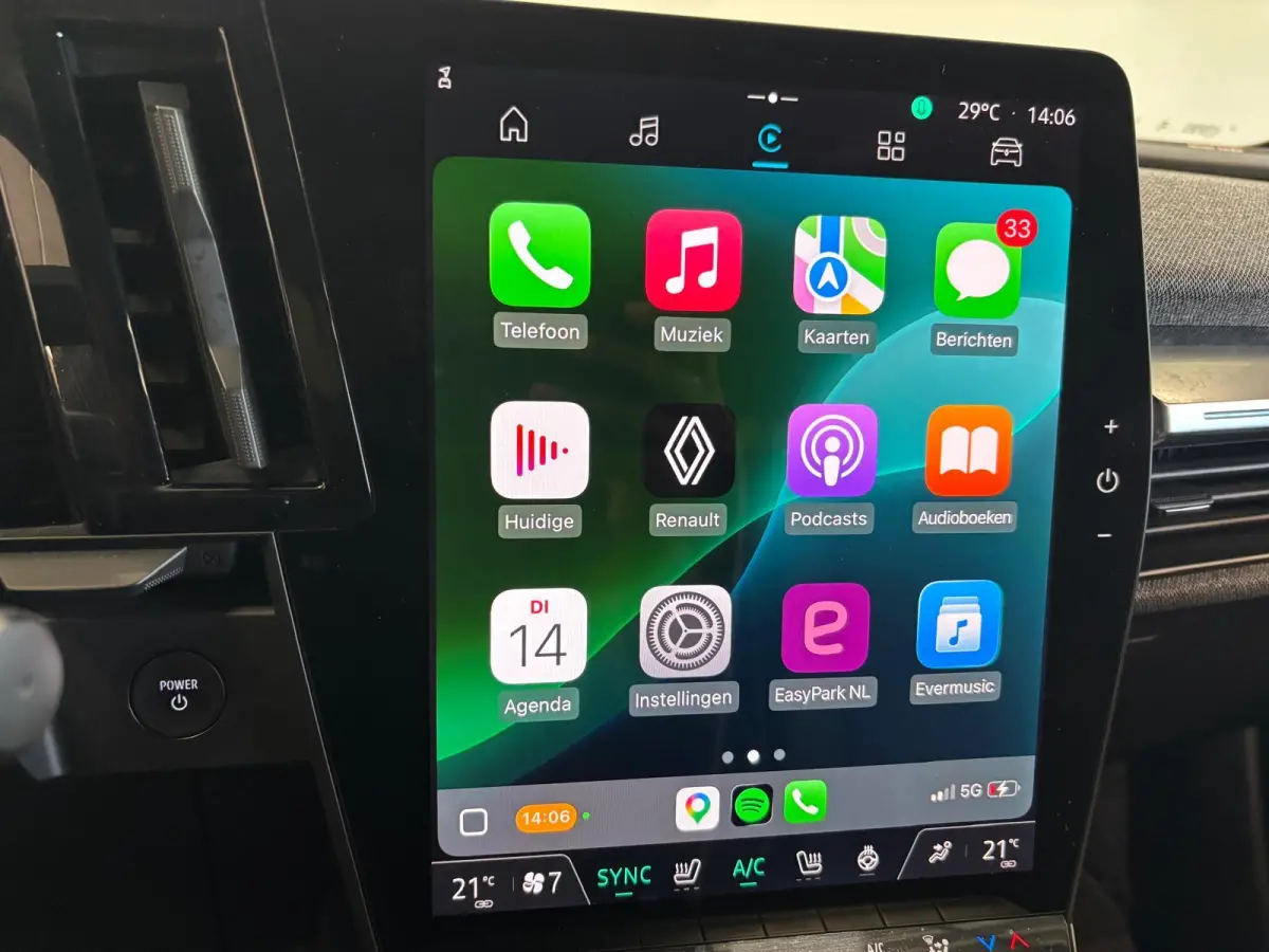 EV60 Techno Navigatie Apple Carplay Android Auto 360 camera Parkeerhulp Adaptive Cruise Control Stoel- en stuurverwarming Dodehoekassistent Full Led Climate Control