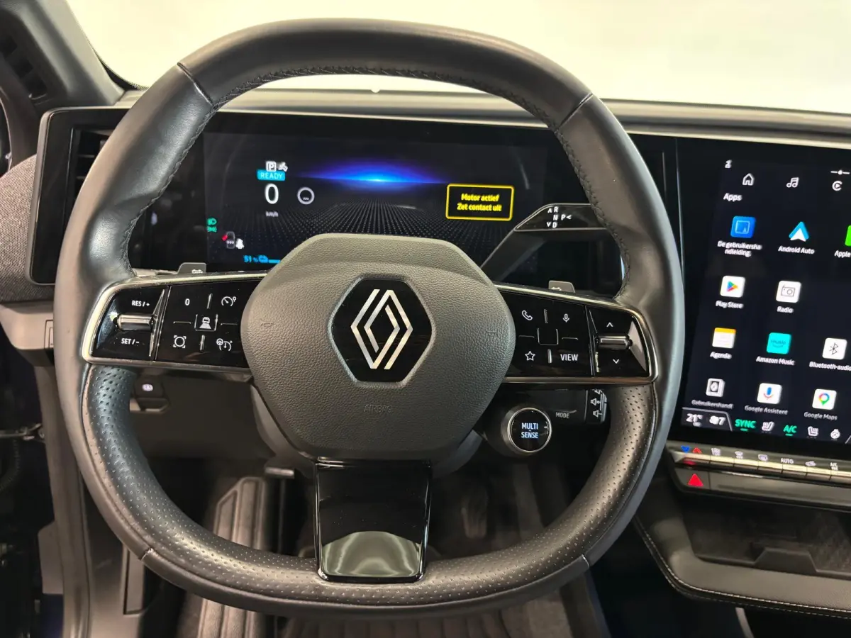 EV60 Techno Navigatie Apple Carplay Android Auto 360 camera Parkeerhulp Adaptive Cruise Control Stoel- en stuurverwarming Dodehoekassistent Full Led Climate Control