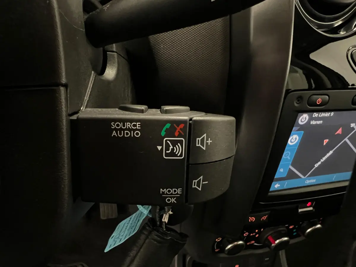 1.2 TCe 4x2 Blackshadow / Navi / 1e eig. /