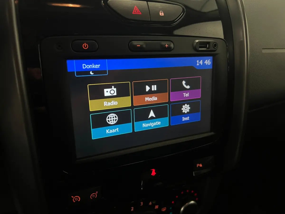 1.2 TCe 4x2 Blackshadow / Navi / 1e eig. /