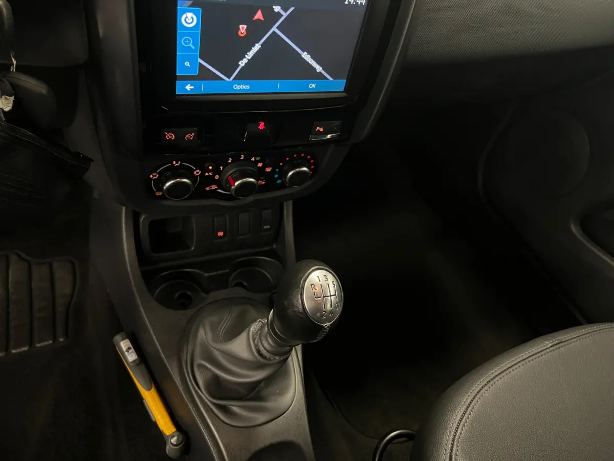 1.2 TCe 4x2 Blackshadow / Navi / 1e eig. /