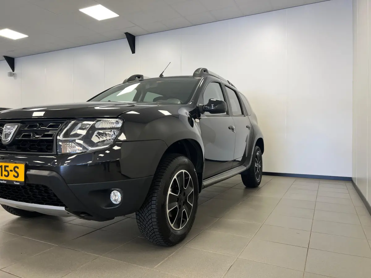 1.2 TCe 4x2 Blackshadow / Navi / 1e eig. /