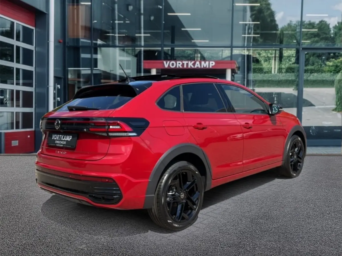 1.5 TS DSG R-LINE BLACK STYLE PANO-DAK/CAMERA/ACC/CLIMA/STOELVERW/CARPLAY