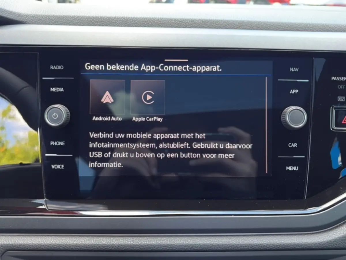1.5 TS DSG R-LINE BLACK STYLE PANO-DAK/CAMERA/ACC/CLIMA/STOELVERW/CARPLAY