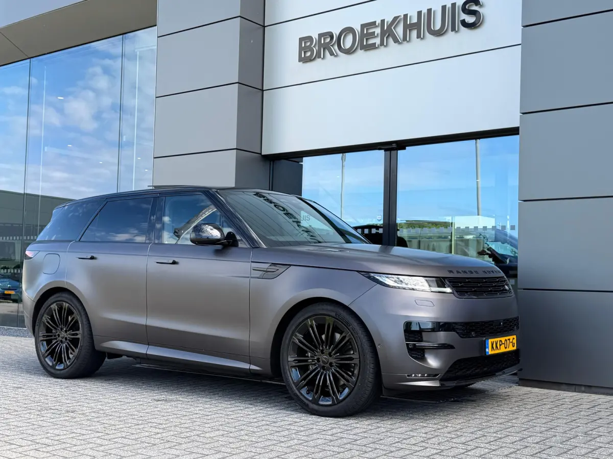 P460e Dynamic SE | Satin wrap | Head-up | 23 Inch | Meridian 3D | Black pack | Stoelkoeling | Lederen dashboard
