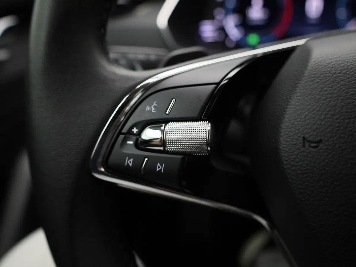 1.0 e-TSI Business Edition