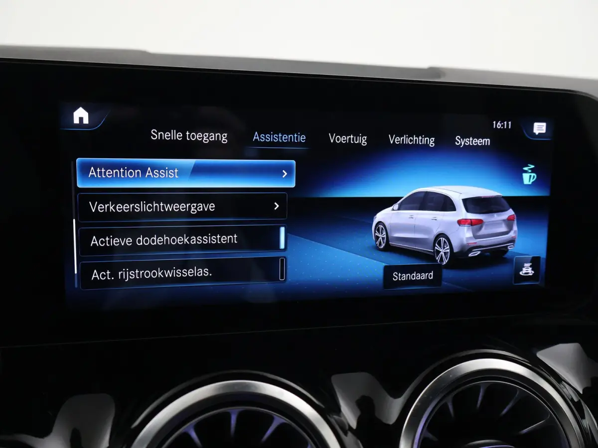 250e PREMIUM + SFEERVERLICHTING | ADAPTIVE CRUISE | 360 CAMERA | 18 INCH | WIDESCREEN