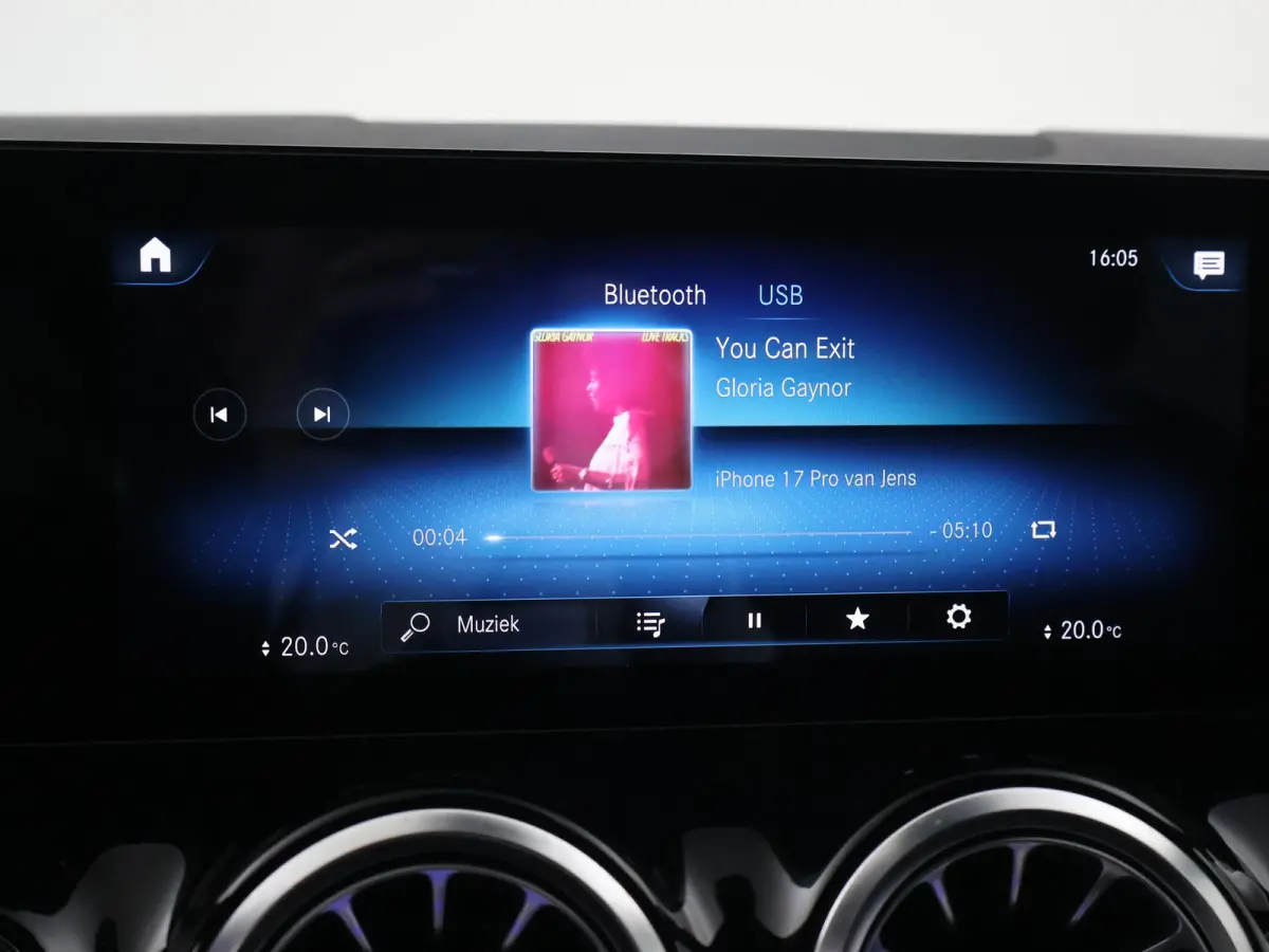 250e PREMIUM + SFEERVERLICHTING | ADAPTIVE CRUISE | 360 CAMERA | 18 INCH | WIDESCREEN