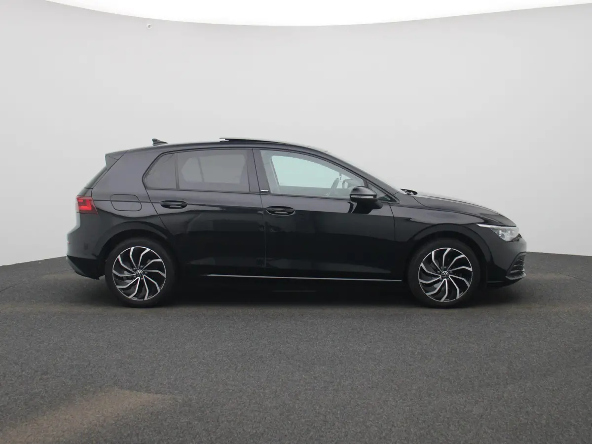 1.5 eTSI R-Line ADAPTIVE CRUISECONTROL | NAVI FULL MAP | VIRTUEEL COCKPIT | 12 MAANDEN BOVAG GARANTIE