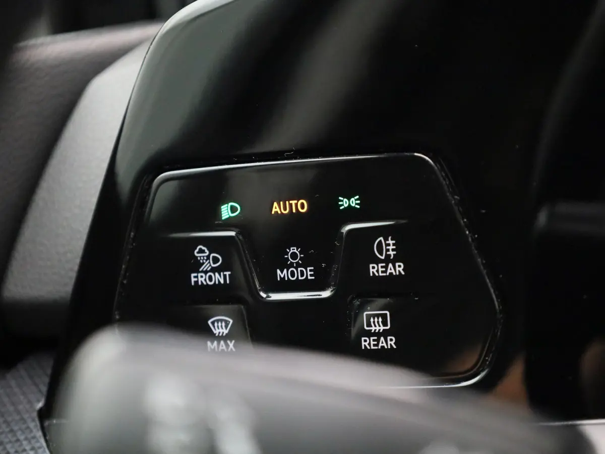 1.5 eTSI R-Line ADAPTIVE CRUISECONTROL | NAVI FULL MAP | VIRTUEEL COCKPIT | 12 MAANDEN BOVAG GARANTIE