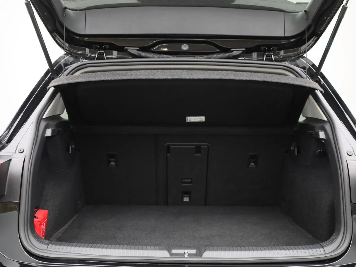 1.5 eTSI R-Line ADAPTIVE CRUISECONTROL | NAVI FULL MAP | VIRTUEEL COCKPIT | 12 MAANDEN BOVAG GARANTIE