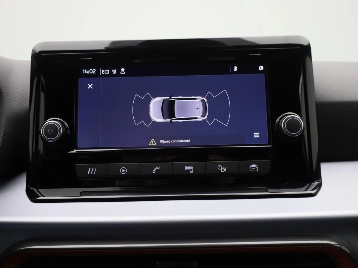 1.0 EcoTSI FR | DEMO | AUTOMAAT | APPLE CARPLAY - ANDROID AUTO | BEATS AUDIO | CLIMATE CONTROL | CRUISE CONTROL | PARKEERSENSOREN | LED | LICHTMETALEN VELGEN |