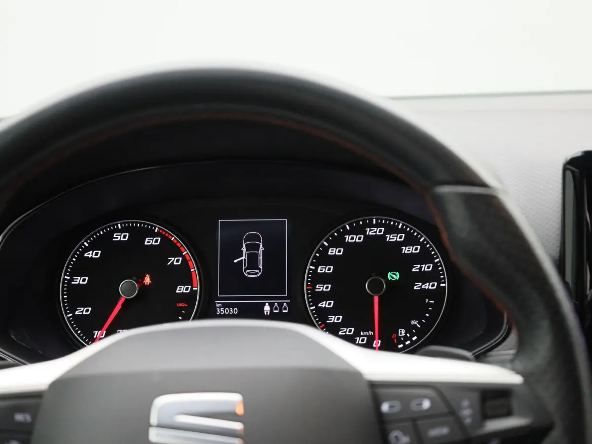 1.0 EcoTSI FR | DEMO | AUTOMAAT | APPLE CARPLAY - ANDROID AUTO | BEATS AUDIO | CLIMATE CONTROL | CRUISE CONTROL | PARKEERSENSOREN | LED | LICHTMETALEN VELGEN |