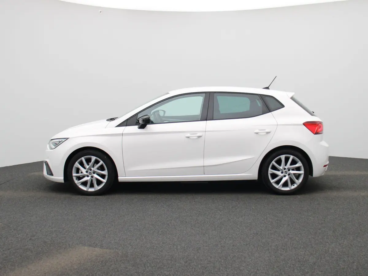 1.0 EcoTSI FR | DEMO | AUTOMAAT | APPLE CARPLAY - ANDROID AUTO | BEATS AUDIO | CLIMATE CONTROL | CRUISE CONTROL | PARKEERSENSOREN | LED | LICHTMETALEN VELGEN |