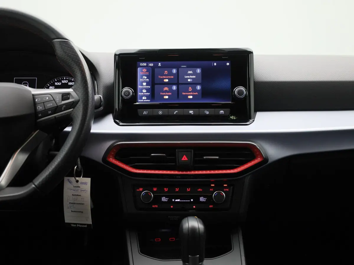 1.0 EcoTSI FR | DEMO | AUTOMAAT | APPLE CARPLAY - ANDROID AUTO | BEATS AUDIO | CLIMATE CONTROL | CRUISE CONTROL | PARKEERSENSOREN | LED | LICHTMETALEN VELGEN |