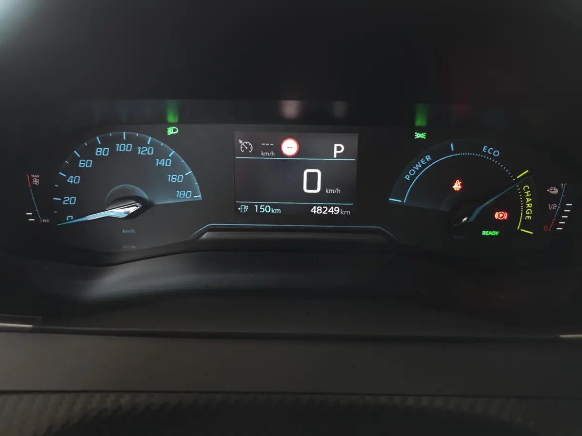 EV Active Pack 50 kWh | 3-Fase | Cruise control | Apple Carplay & Android Auto |