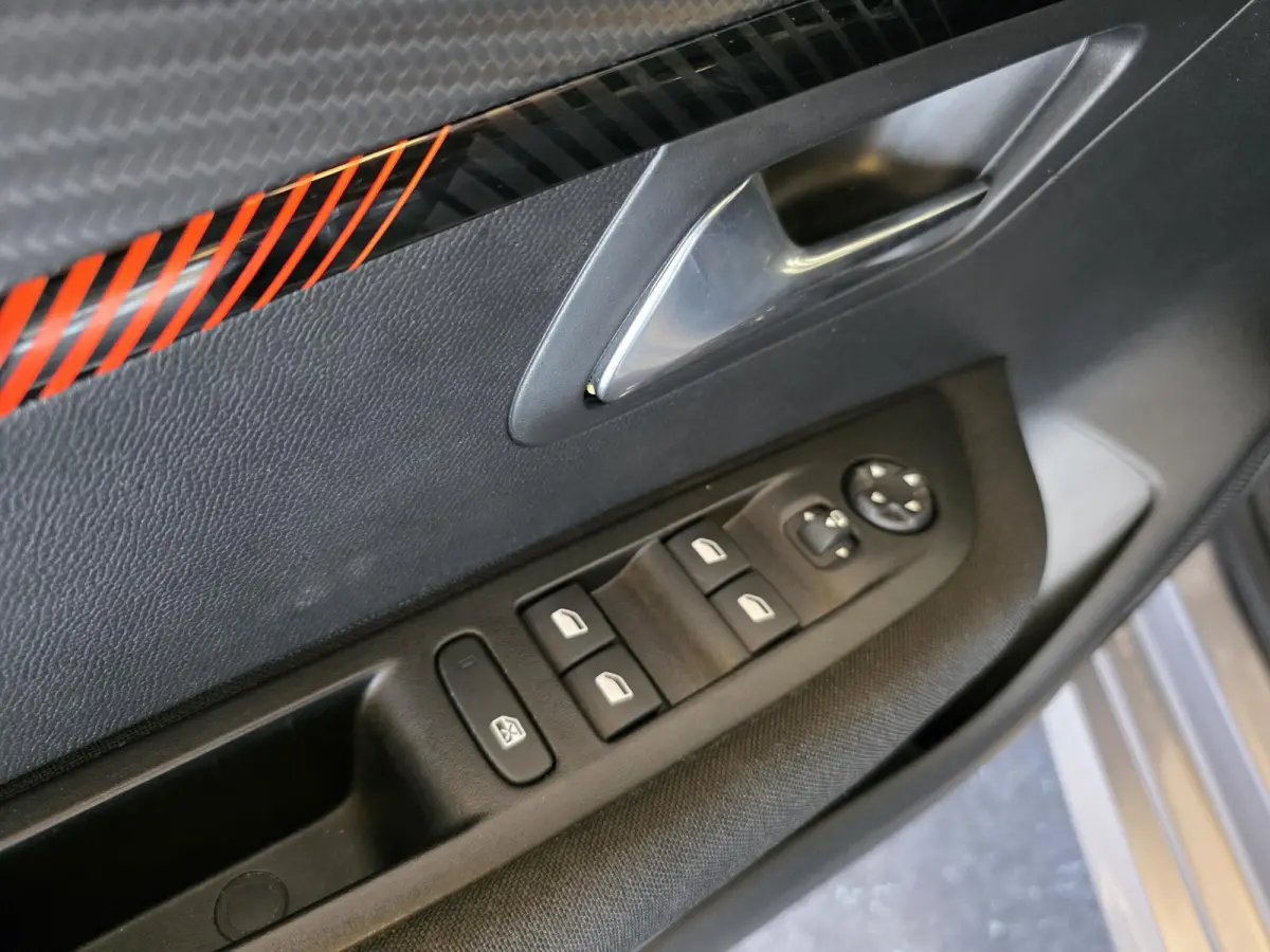 EV Active Pack 50 kWh | 3-Fase | Cruise control | Apple Carplay & Android Auto |