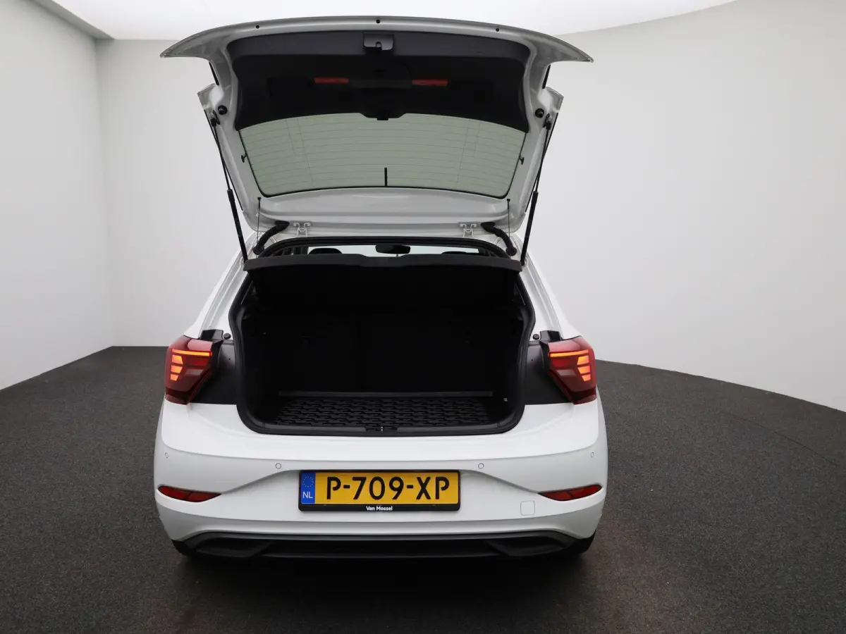 1.0 TSI Life Business 95pk | Navigatie | Apple Carplay/Android Auto | Cruise control adaptief | Digital Cockpit Pro | Climatronic (automatische airco) | Parkeer sensoren voor en achter | sto