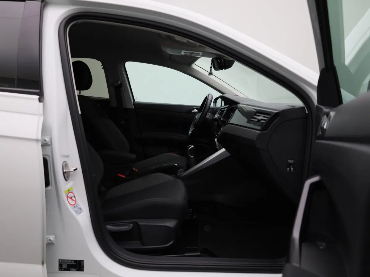 1.0 TSI Life Business 95pk | Navigatie | Apple Carplay/Android Auto | Cruise control adaptief | Digital Cockpit Pro | Climatronic (automatische airco) | Parkeer sensoren voor en achter | sto