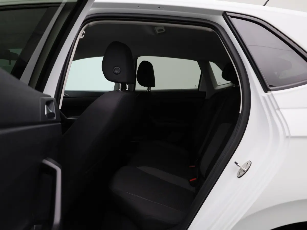 1.0 TSI Life Business 95pk | Navigatie | Apple Carplay/Android Auto | Cruise control adaptief | Digital Cockpit Pro | Climatronic (automatische airco) | Parkeer sensoren voor en achter | sto