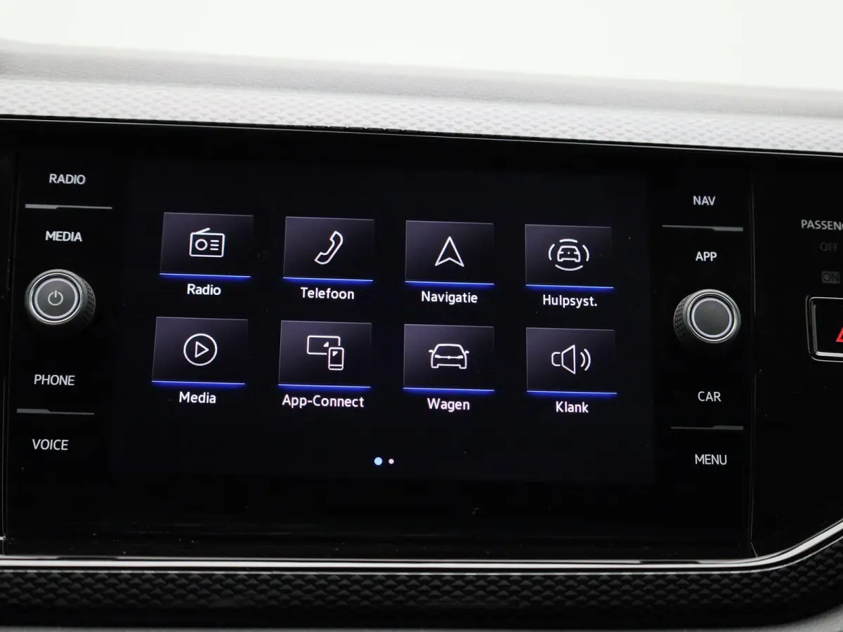 1.0 TSI Life Business 95pk | Navigatie | Apple Carplay/Android Auto | Cruise control adaptief | Digital Cockpit Pro | Climatronic (automatische airco) | Parkeer sensoren voor en achter | sto