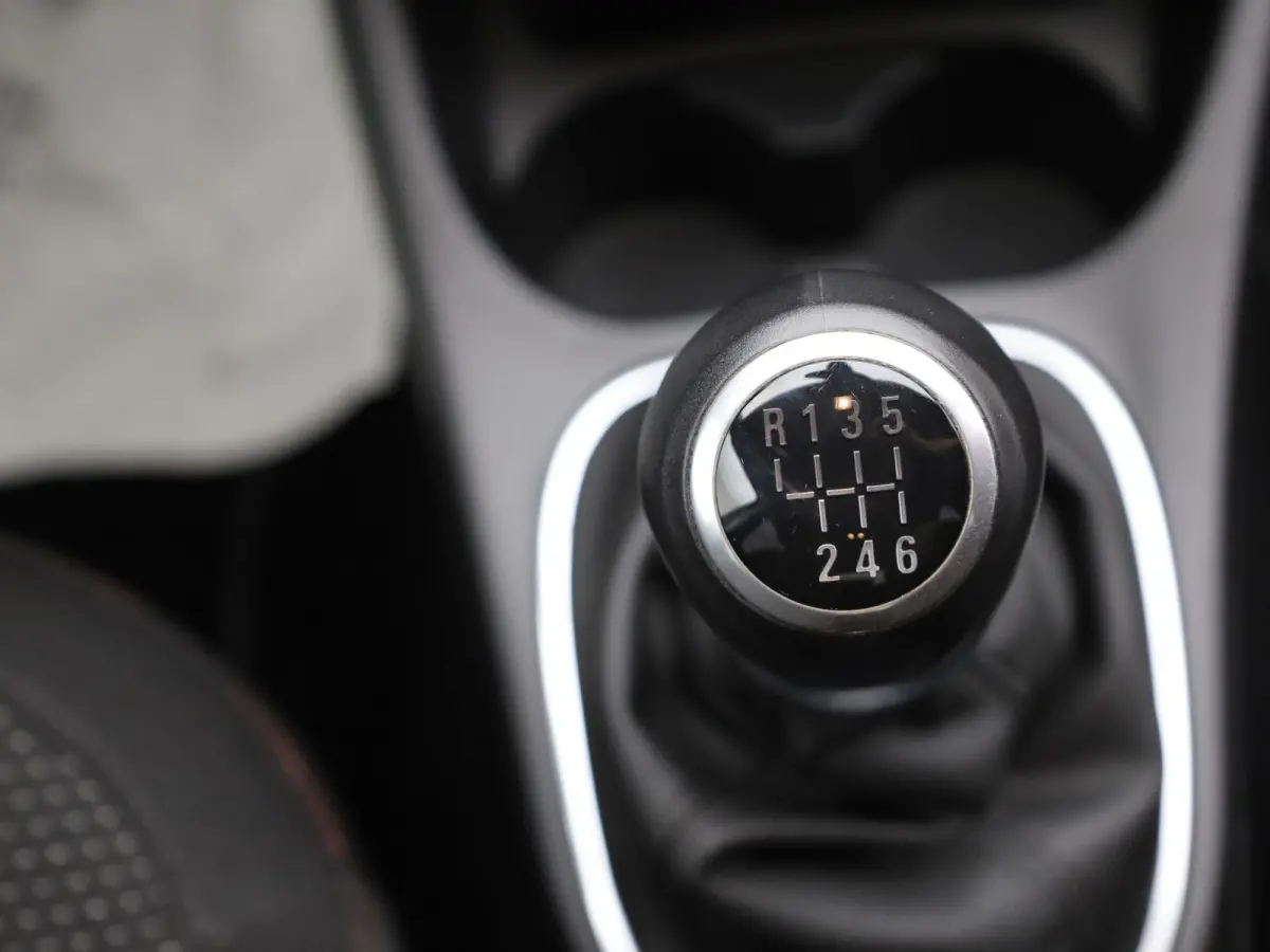1.0 Turbo 90Pk Online Edition | Camera | Apple Carplay/ Android Auto | Prijs Rijklaar!!
