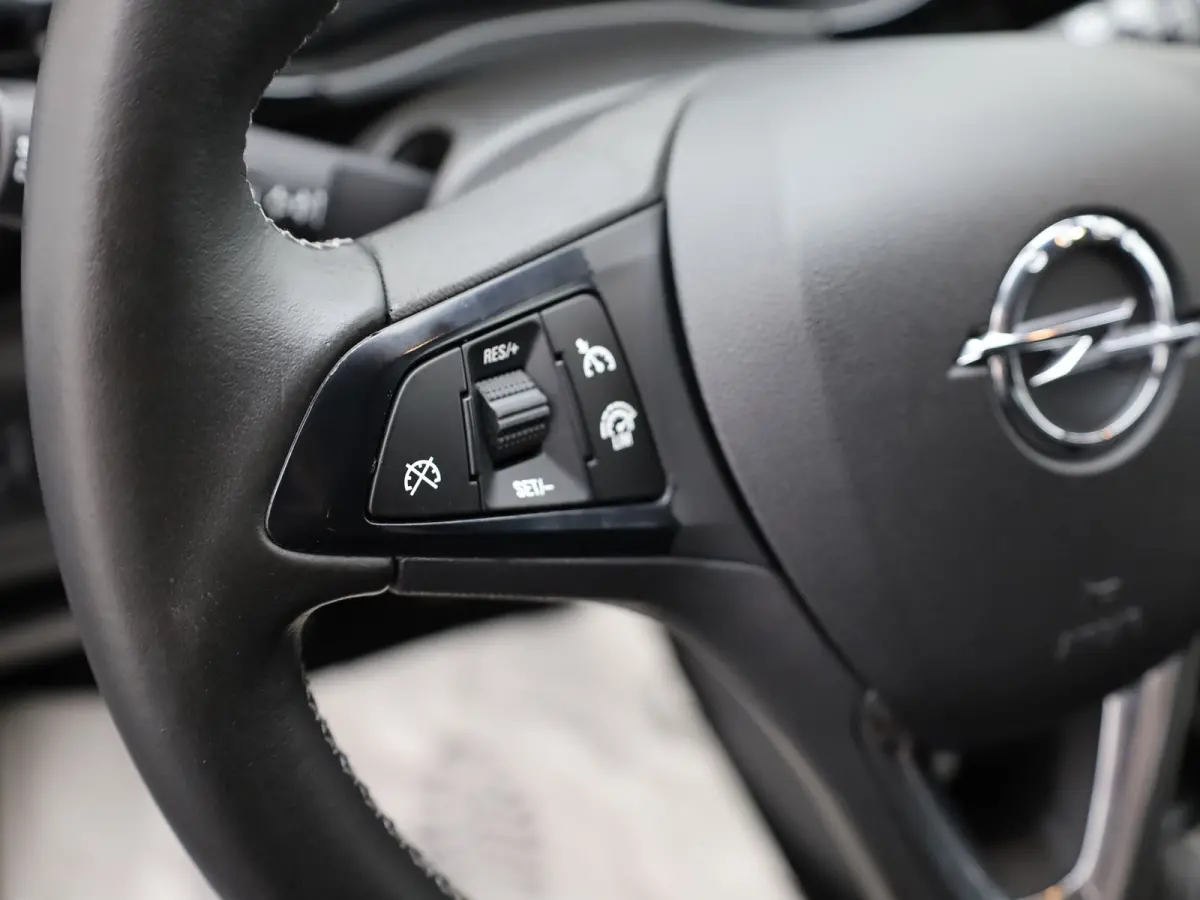 1.0 Turbo 90Pk Online Edition | Camera | Apple Carplay/ Android Auto | Prijs Rijklaar!!