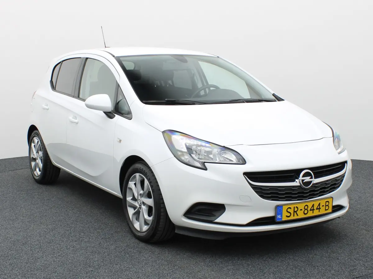 1.0 Turbo 90Pk Online Edition | Camera | Apple Carplay/ Android Auto | Prijs Rijklaar!!