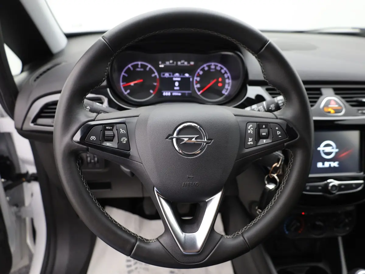1.0 Turbo 90Pk Online Edition | Camera | Apple Carplay/ Android Auto | Prijs Rijklaar!!