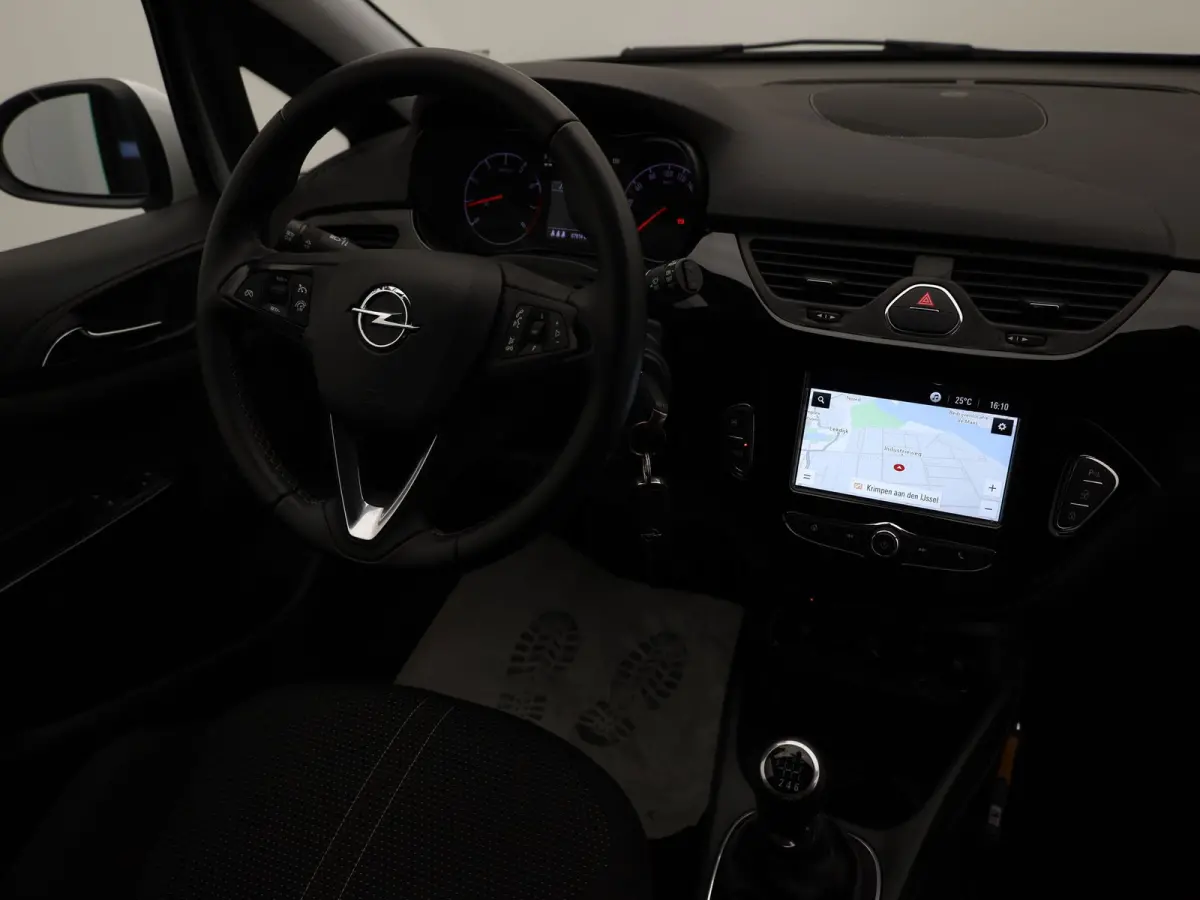 1.0 Turbo 90Pk Online Edition | Camera | Apple Carplay/ Android Auto | Prijs Rijklaar!!