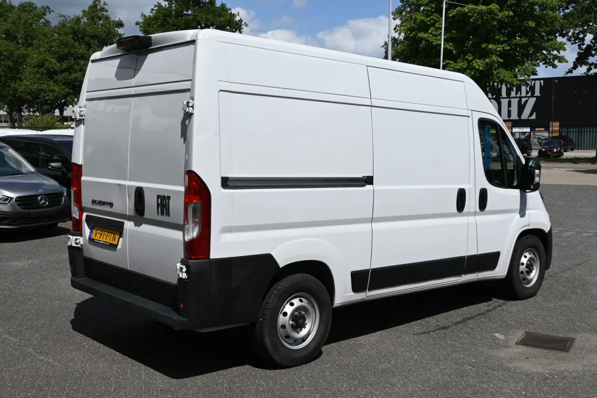 L2H2 2.2 MultiJet 140 pk 3.5t Camera, Cruise control, 270 Graden deuren